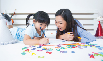 Kết hợp kiến thức và thực tế